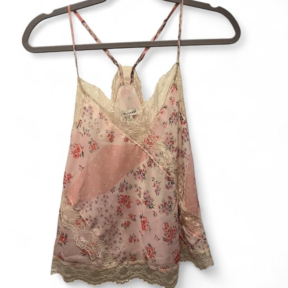 Francesca's pink floral lace cami top in a S